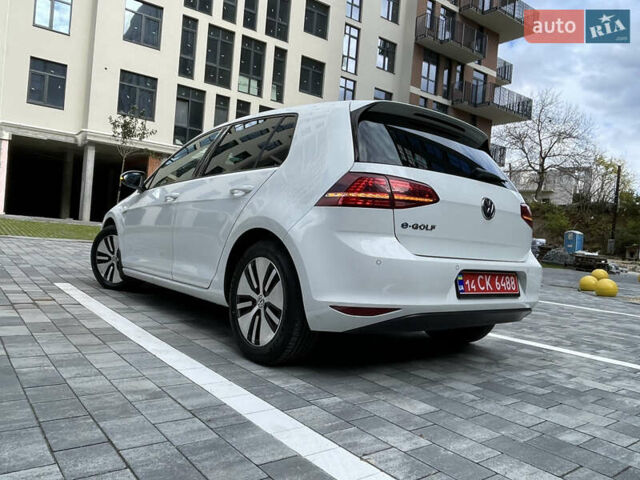 Белый Фольксваген e-Golf, объемом двигателя 0 л и пробегом 91 тыс. км за 8570 $, фото 8 на Automoto.ua