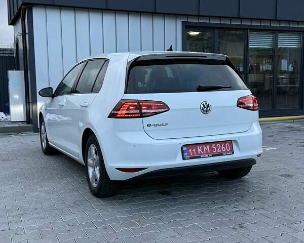 Білий Фольксваген e-Golf, об'ємом двигуна 0 л та пробігом 123 тис. км за 8500 $, фото 11 на Automoto.ua