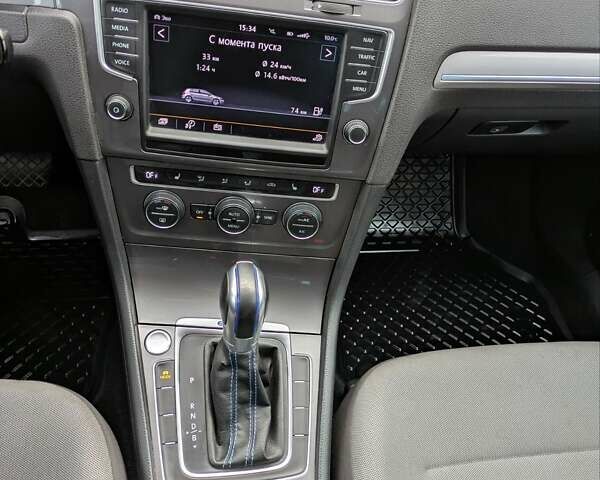 Білий Фольксваген e-Golf, об'ємом двигуна 0 л та пробігом 128 тис. км за 8300 $, фото 14 на Automoto.ua