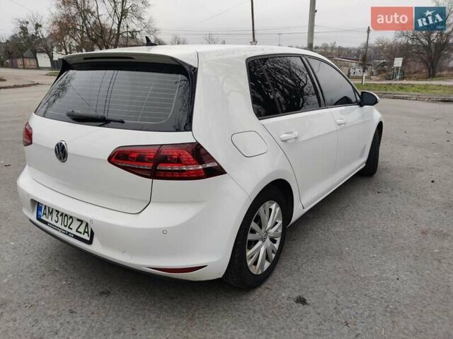 Белый Фольксваген e-Golf, объемом двигателя 0 л и пробегом 144 тыс. км за 8400 $, фото 10 на Automoto.ua