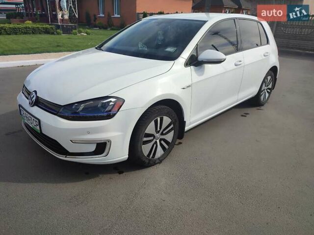 Білий Фольксваген e-Golf, об'ємом двигуна 0 л та пробігом 117 тис. км за 9000 $, фото 1 на Automoto.ua
