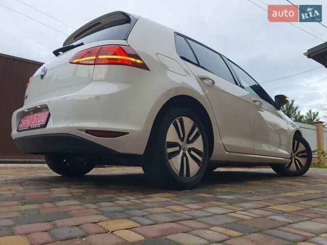 Белый Фольксваген e-Golf, объемом двигателя 0 л и пробегом 130 тыс. км за 8999 $, фото 19 на Automoto.ua