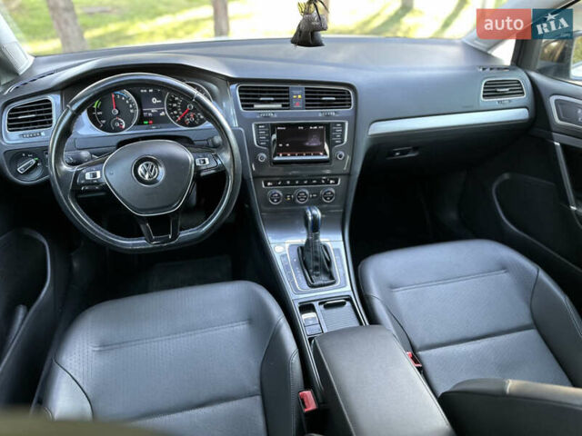 Білий Фольксваген e-Golf, об'ємом двигуна 0 л та пробігом 159 тис. км за 8500 $, фото 44 на Automoto.ua