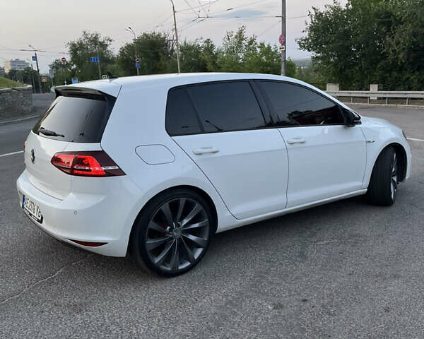 Белый Фольксваген e-Golf, объемом двигателя 0 л и пробегом 118 тыс. км за 11600 $, фото 5 на Automoto.ua