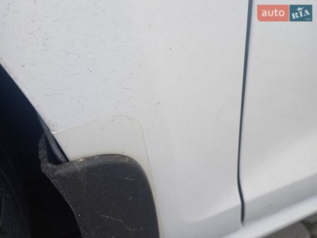 Белый Фольксваген e-Golf, объемом двигателя 0 л и пробегом 181 тыс. км за 8190 $, фото 1 на Automoto.ua