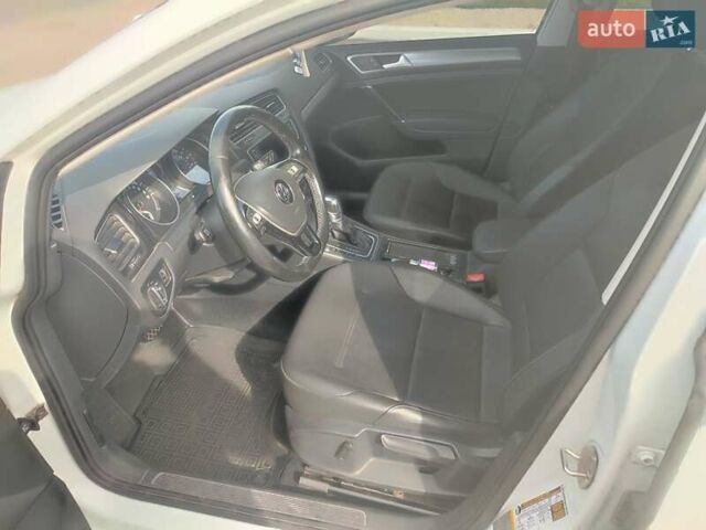 Білий Фольксваген e-Golf, об'ємом двигуна 0 л та пробігом 117 тис. км за 9000 $, фото 9 на Automoto.ua