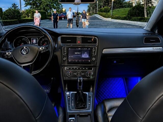 Білий Фольксваген e-Golf, об'ємом двигуна 0 л та пробігом 130 тис. км за 10200 $, фото 3 на Automoto.ua