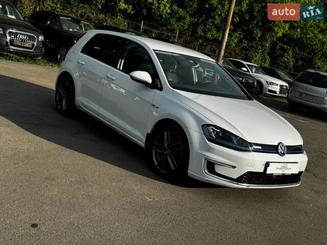 Білий Фольксваген e-Golf, об'ємом двигуна 0 л та пробігом 159 тис. км за 8500 $, фото 3 на Automoto.ua