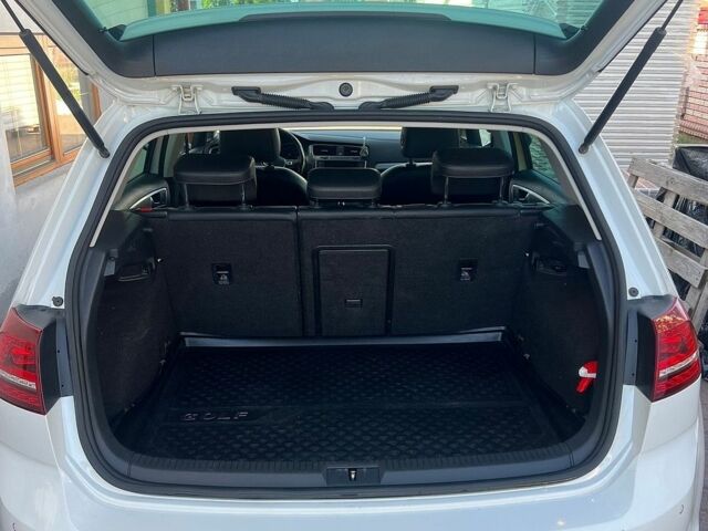 Білий Фольксваген e-Golf, об'ємом двигуна 0 л та пробігом 127 тис. км за 9500 $, фото 28 на Automoto.ua