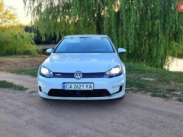 Білий Фольксваген e-Golf, об'ємом двигуна 0 л та пробігом 124 тис. км за 9600 $, фото 2 на Automoto.ua