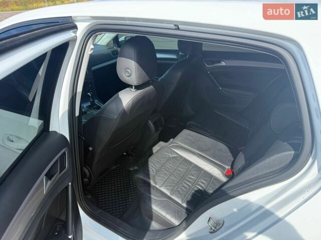 Белый Фольксваген e-Golf, объемом двигателя 0 л и пробегом 154 тыс. км за 8500 $, фото 10 на Automoto.ua