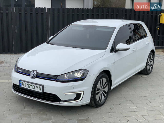 Білий Фольксваген e-Golf, об'ємом двигуна 0 л та пробігом 142 тис. км за 7999 $, фото 22 на Automoto.ua