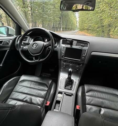 Белый Фольксваген e-Golf, объемом двигателя 0 л и пробегом 148 тыс. км за 8500 $, фото 9 на Automoto.ua