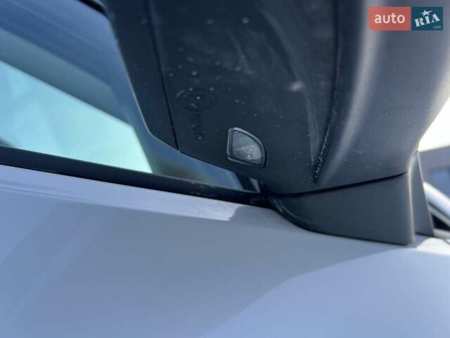 Белый Фольксваген e-Golf, объемом двигателя 0 л и пробегом 114 тыс. км за 8900 $, фото 15 на Automoto.ua