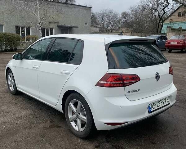 Белый Фольксваген e-Golf, объемом двигателя 0 л и пробегом 117 тыс. км за 8500 $, фото 5 на Automoto.ua