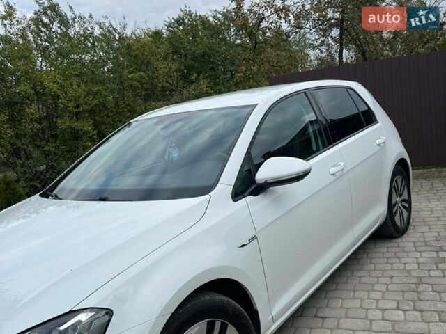 Білий Фольксваген e-Golf, об'ємом двигуна 0 л та пробігом 88 тис. км за 10000 $, фото 2 на Automoto.ua