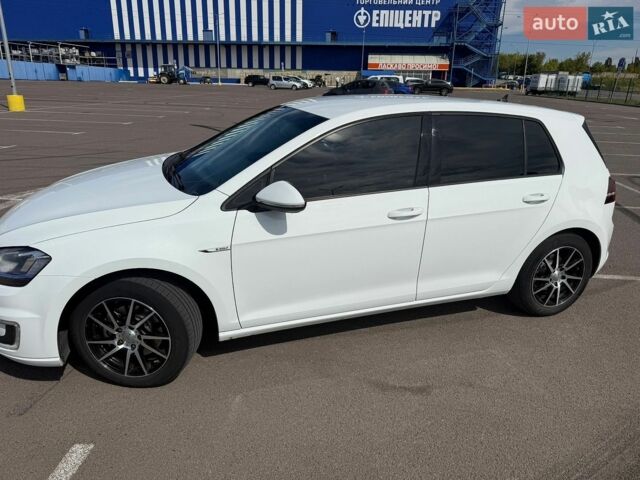 Белый Фольксваген e-Golf, объемом двигателя 0 л и пробегом 154 тыс. км за 8500 $, фото 7 на Automoto.ua