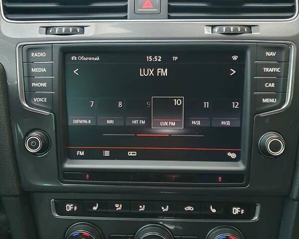 Белый Фольксваген e-Golf, объемом двигателя 0 л и пробегом 130 тыс. км за 8999 $, фото 97 на Automoto.ua