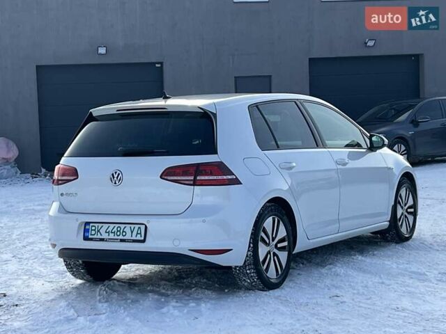 Белый Фольксваген e-Golf, объемом двигателя 0 л и пробегом 114 тыс. км за 8900 $, фото 9 на Automoto.ua
