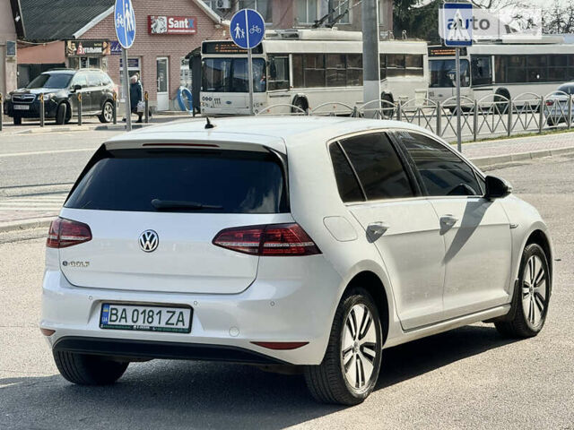 Білий Фольксваген e-Golf, об'ємом двигуна 0 л та пробігом 106 тис. км за 12300 $, фото 34 на Automoto.ua