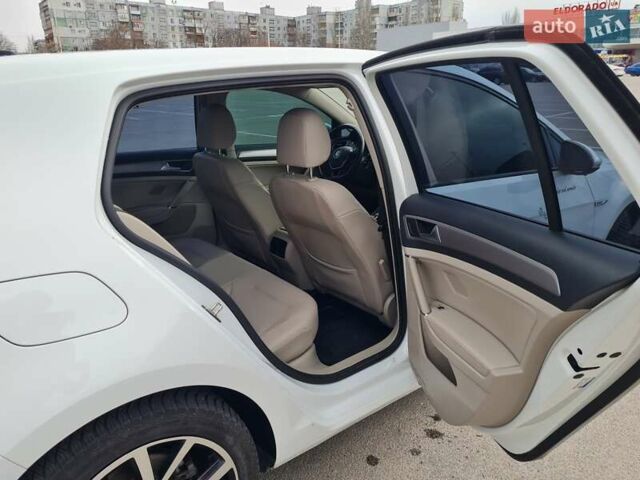 Білий Фольксваген e-Golf, об'ємом двигуна 0 л та пробігом 120 тис. км за 11100 $, фото 14 на Automoto.ua