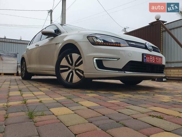 Белый Фольксваген e-Golf, объемом двигателя 0 л и пробегом 128 тыс. км за 8999 $, фото 13 на Automoto.ua