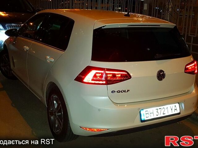 Білий Фольксваген e-Golf, об'ємом двигуна 0 л та пробігом 122 тис. км за 12650 $, фото 8 на Automoto.ua