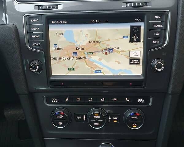 Белый Фольксваген e-Golf, объемом двигателя 0 л и пробегом 130 тыс. км за 8999 $, фото 92 на Automoto.ua