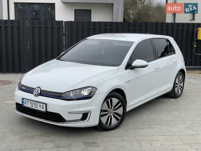 Белый Фольксваген e-Golf, объемом двигателя 0 л и пробегом 142 тыс. км за 8100 $, фото 3 на Automoto.ua
