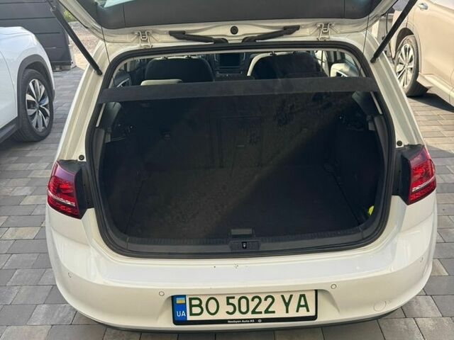 Білий Фольксваген e-Golf, об'ємом двигуна 0 л та пробігом 114 тис. км за 9000 $, фото 8 на Automoto.ua