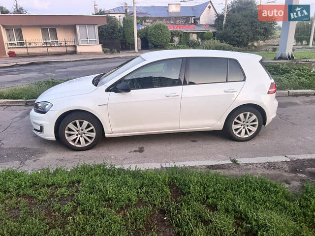 Белый Фольксваген e-Golf, объемом двигателя 0 л и пробегом 198 тыс. км за 8500 $, фото 5 на Automoto.ua