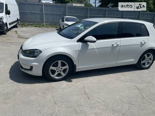 Білий Фольксваген e-Golf, об'ємом двигуна 0 л та пробігом 169 тис. км за 9500 $, фото 8 на Automoto.ua