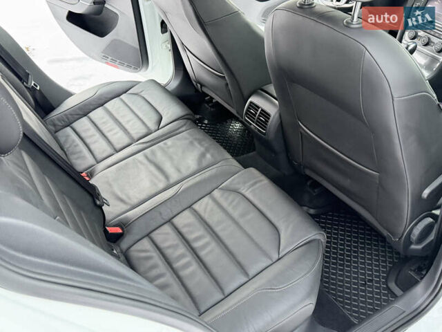 Білий Фольксваген e-Golf, об'ємом двигуна 0 л та пробігом 110 тис. км за 7750 $, фото 9 на Automoto.ua