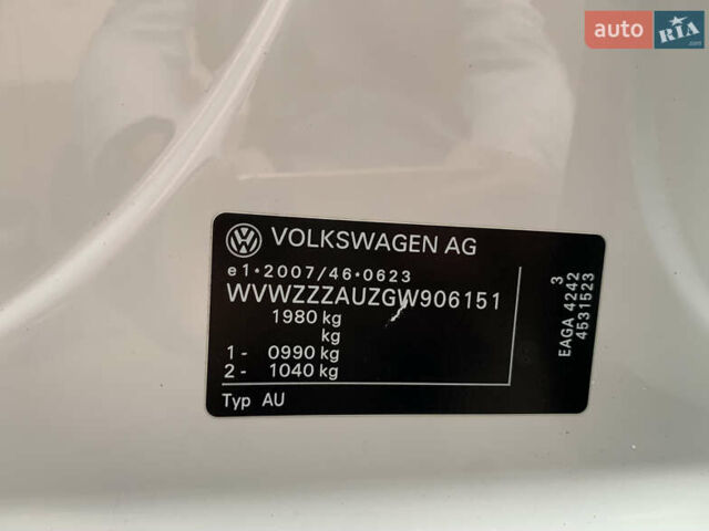 Белый Фольксваген e-Golf, объемом двигателя 0 л и пробегом 142 тыс. км за 8100 $, фото 101 на Automoto.ua