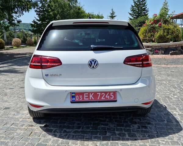 Білий Фольксваген e-Golf, об'ємом двигуна 0 л та пробігом 100 тис. км за 9300 $, фото 43 на Automoto.ua