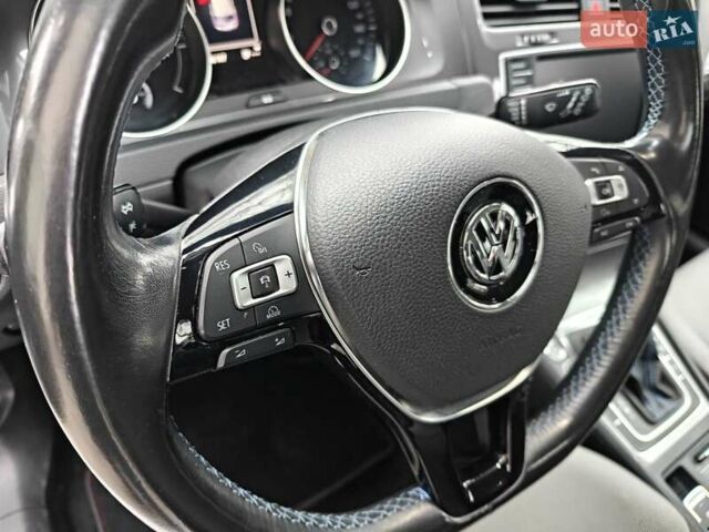 Белый Фольксваген e-Golf, объемом двигателя 0 л и пробегом 148 тыс. км за 7500 $, фото 25 на Automoto.ua