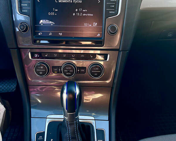 Белый Фольксваген e-Golf, объемом двигателя 0 л и пробегом 109 тыс. км за 7900 $, фото 21 на Automoto.ua