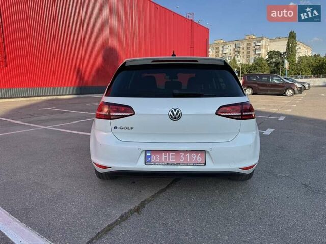 Белый Фольксваген e-Golf, объемом двигателя 0 л и пробегом 133 тыс. км за 9899 $, фото 12 на Automoto.ua