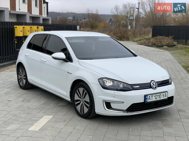 Белый Фольксваген e-Golf, объемом двигателя 0 л и пробегом 142 тыс. км за 8100 $, фото 24 на Automoto.ua
