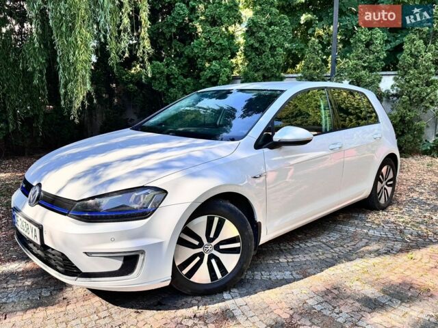 Білий Фольксваген e-Golf, об'ємом двигуна 0 л та пробігом 170 тис. км за 8299 $, фото 2 на Automoto.ua