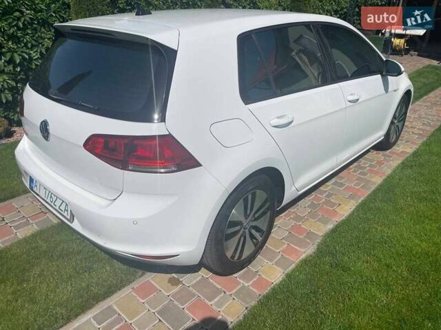 Білий Фольксваген e-Golf, об'ємом двигуна 0 л та пробігом 100 тис. км за 8000 $, фото 6 на Automoto.ua