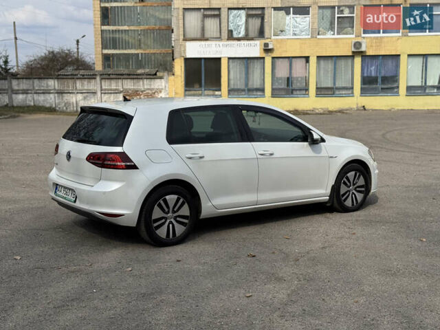 Білий Фольксваген e-Golf, об'ємом двигуна 0 л та пробігом 82 тис. км за 10500 $, фото 4 на Automoto.ua