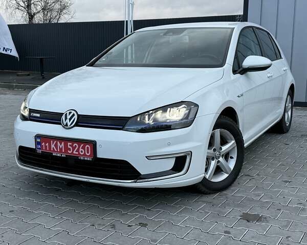 Білий Фольксваген e-Golf, об'ємом двигуна 0 л та пробігом 123 тис. км за 8500 $, фото 9 на Automoto.ua
