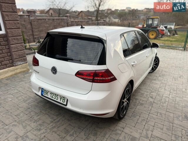Белый Фольксваген e-Golf, объемом двигателя 0 л и пробегом 145 тыс. км за 8999 $, фото 2 на Automoto.ua