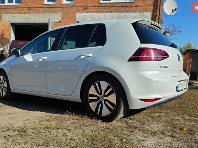 Белый Фольксваген e-Golf, объемом двигателя 0 л и пробегом 158 тыс. км за 9750 $, фото 19 на Automoto.ua