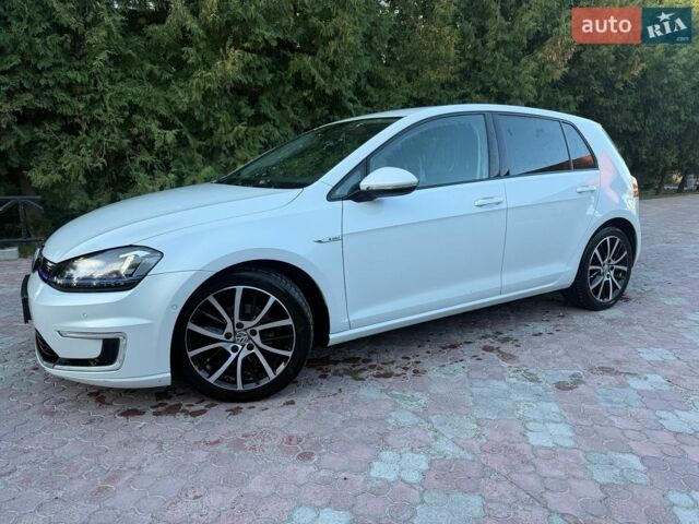 Білий Фольксваген e-Golf, об'ємом двигуна 0 л та пробігом 117 тис. км за 9600 $, фото 2 на Automoto.ua