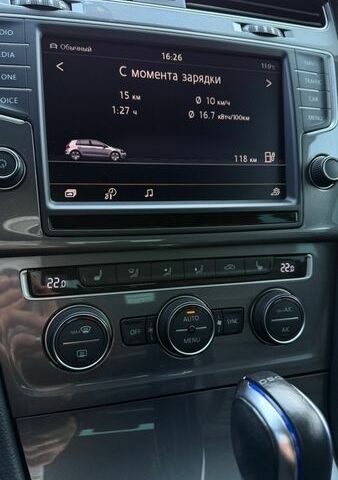 Белый Фольксваген e-Golf, объемом двигателя 0 л и пробегом 144 тыс. км за 8800 $, фото 39 на Automoto.ua