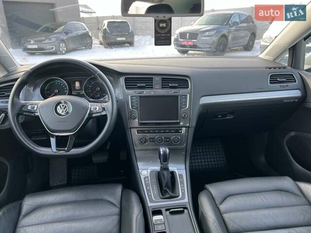 Белый Фольксваген e-Golf, объемом двигателя 0 л и пробегом 114 тыс. км за 8900 $, фото 20 на Automoto.ua