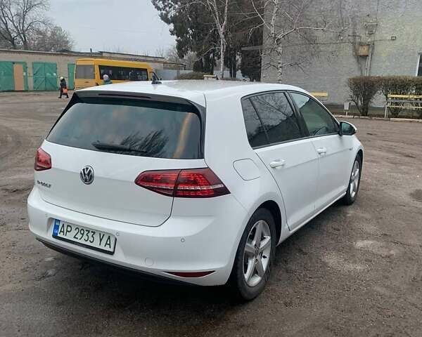 Белый Фольксваген e-Golf, объемом двигателя 0 л и пробегом 117 тыс. км за 8500 $, фото 7 на Automoto.ua