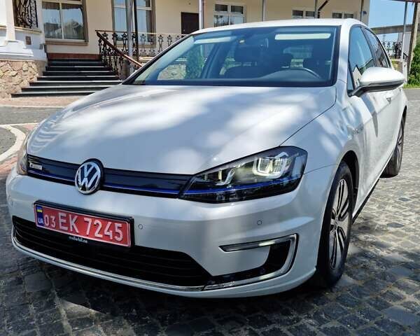 Білий Фольксваген e-Golf, об'ємом двигуна 0 л та пробігом 100 тис. км за 9300 $, фото 36 на Automoto.ua